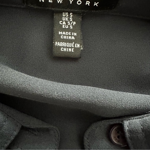 Jones New York Button-Up Top with pleated back & rollable long sleeves, Size Sm - Picture 6 of 7